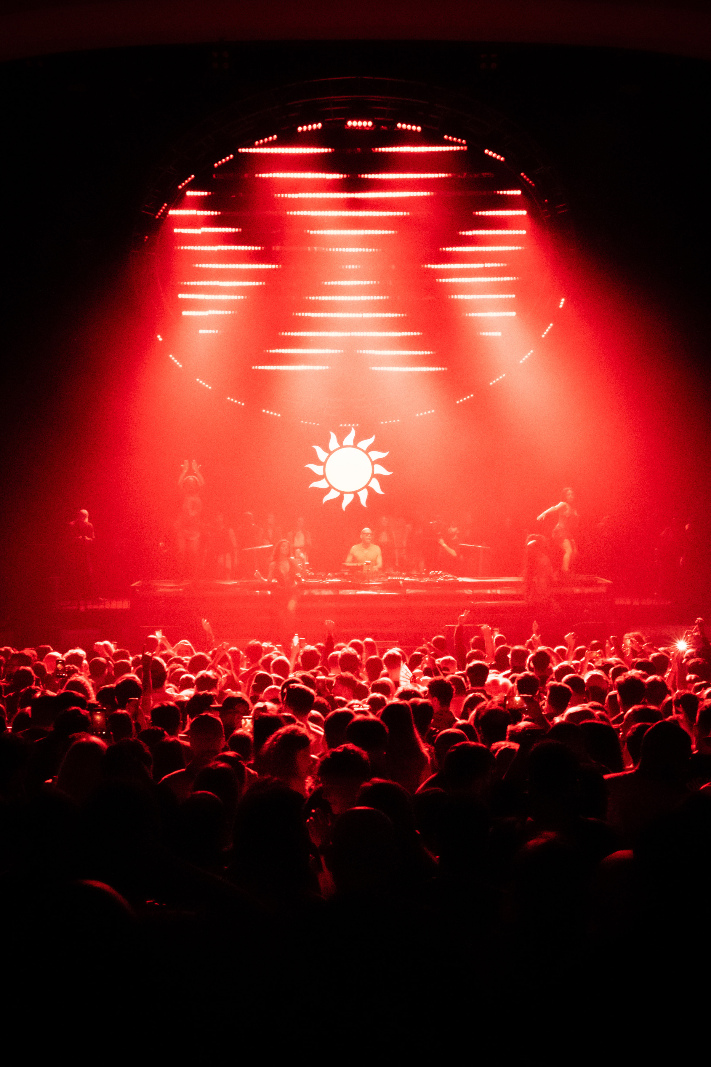 Francis Mercier O2 Brixton 2025, lighting by Matthew Dean (2 of 16)