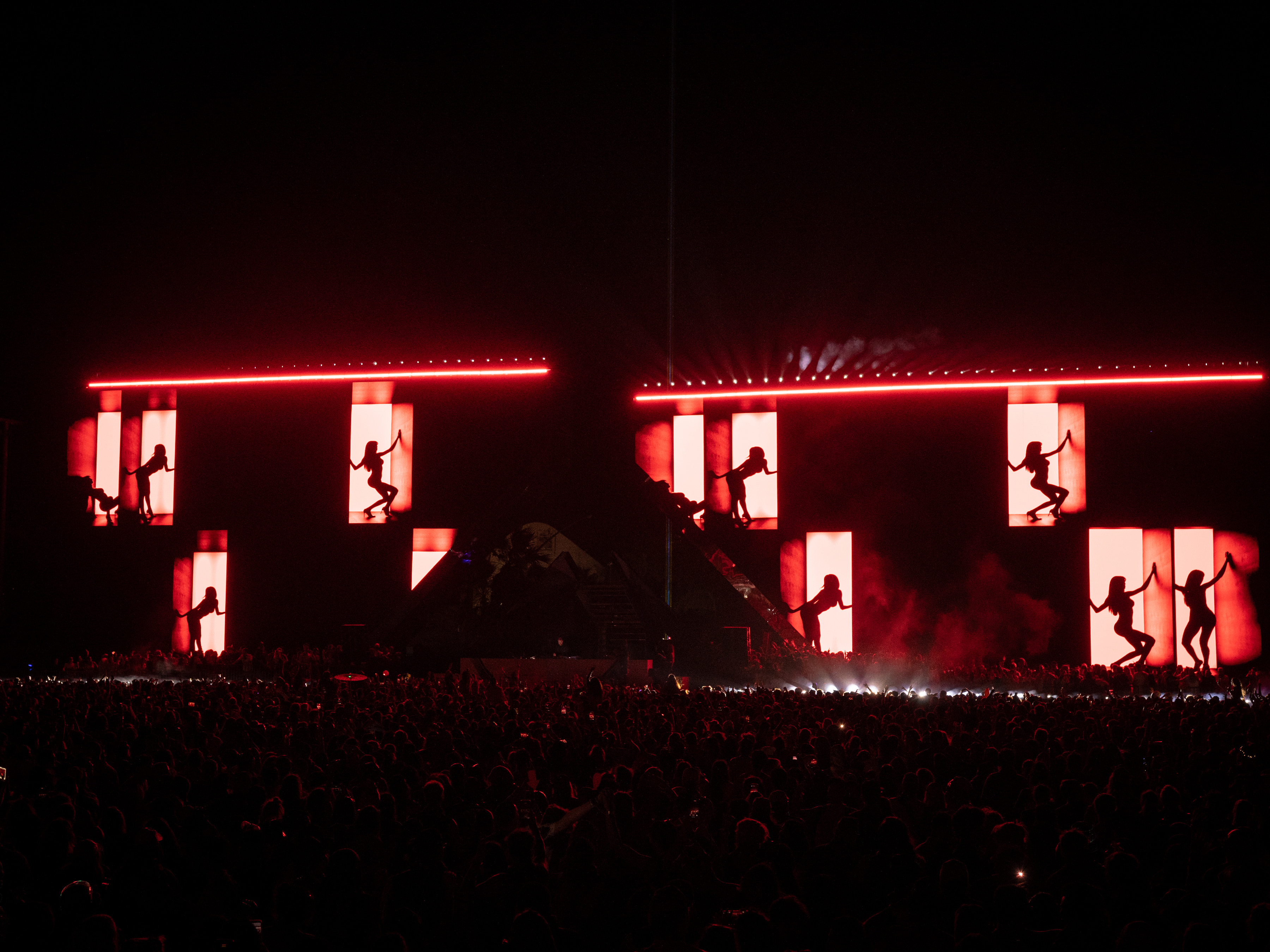 David Guetta Coachella 2026, lighting by Matthew Dean (3 of 10)