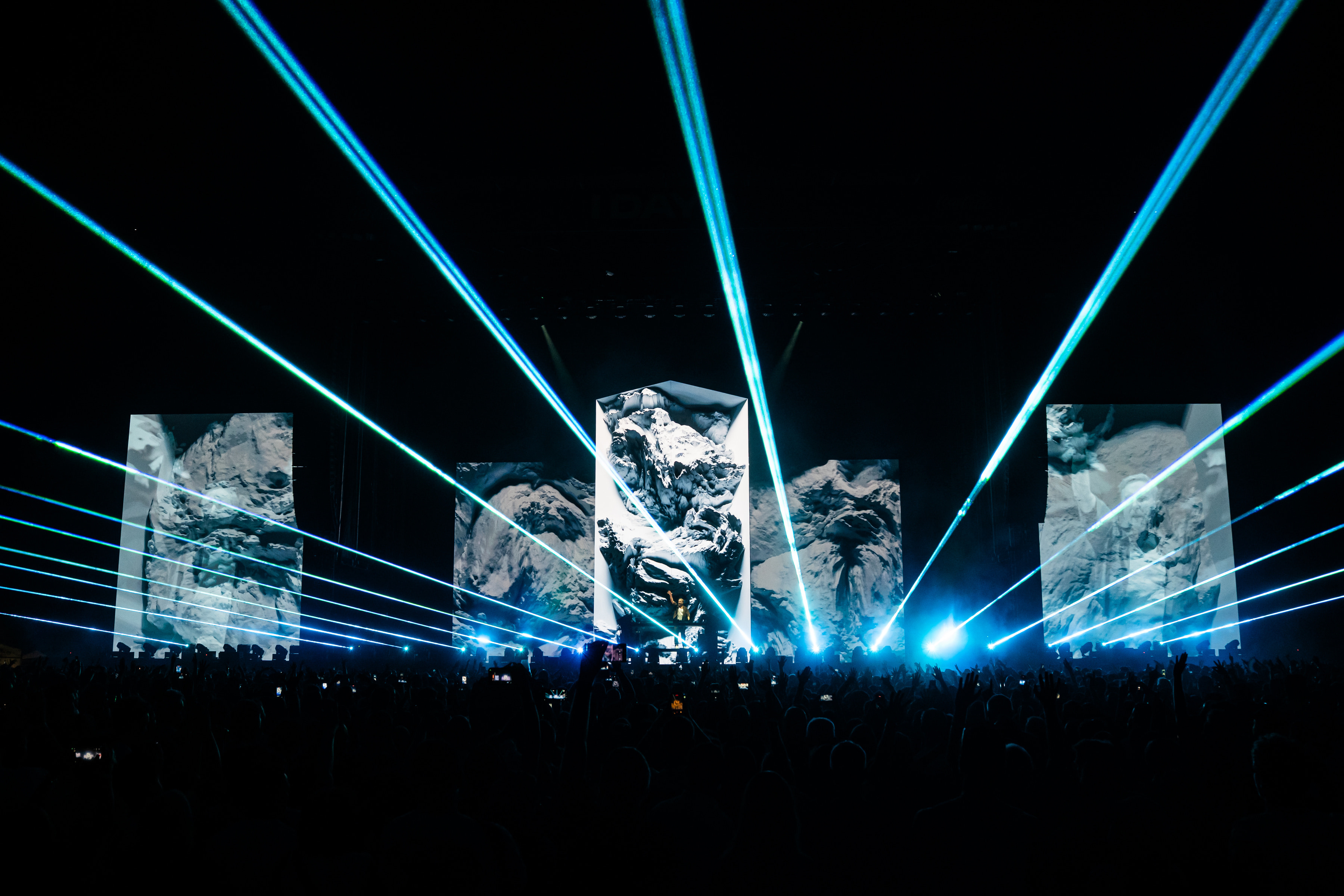 David Guetta Monolith Tour, lighting by Matthew Dean (4 of 22)