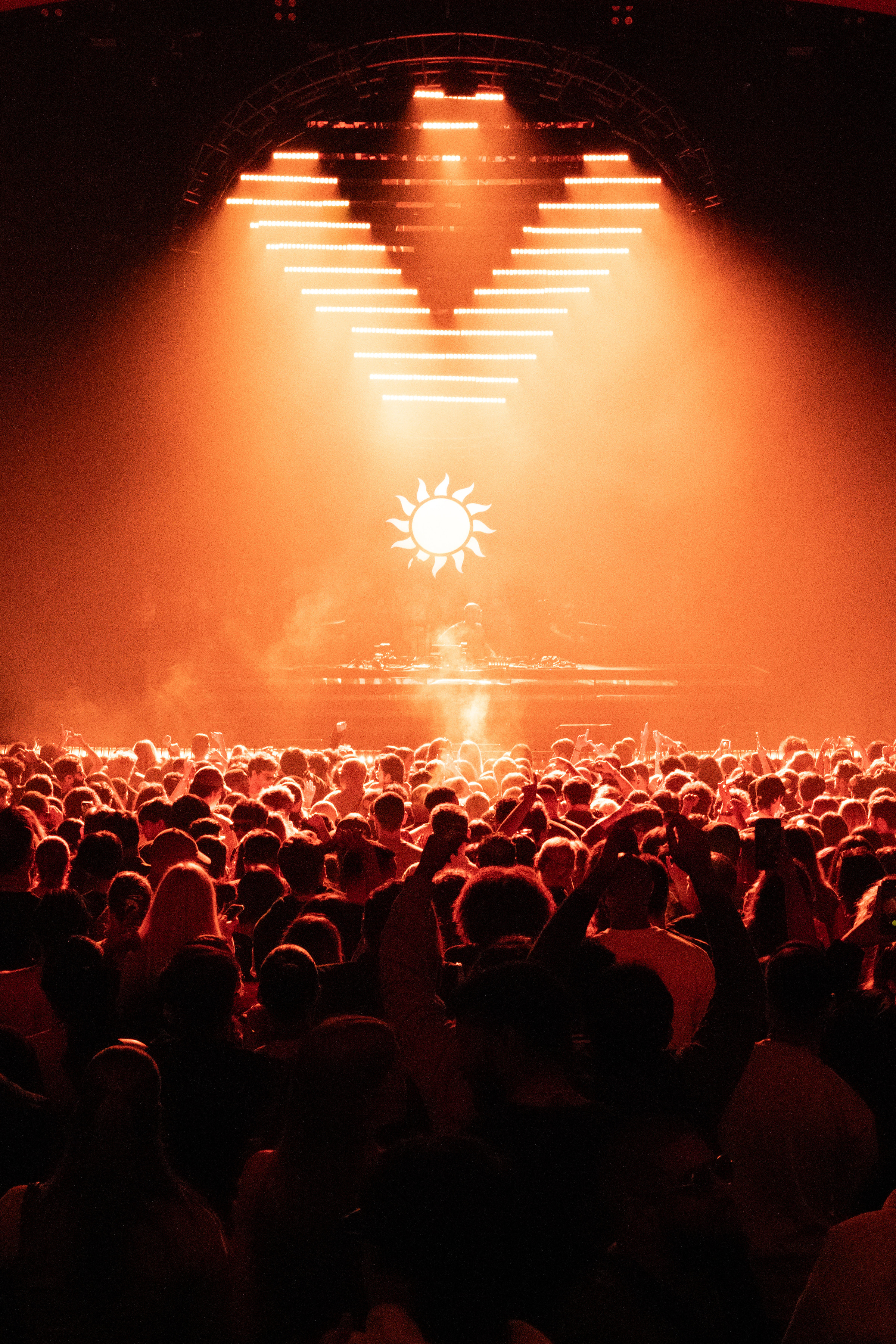 Francis Mercier O2 Brixton 2025, lighting by Matthew Dean (9 of 16)