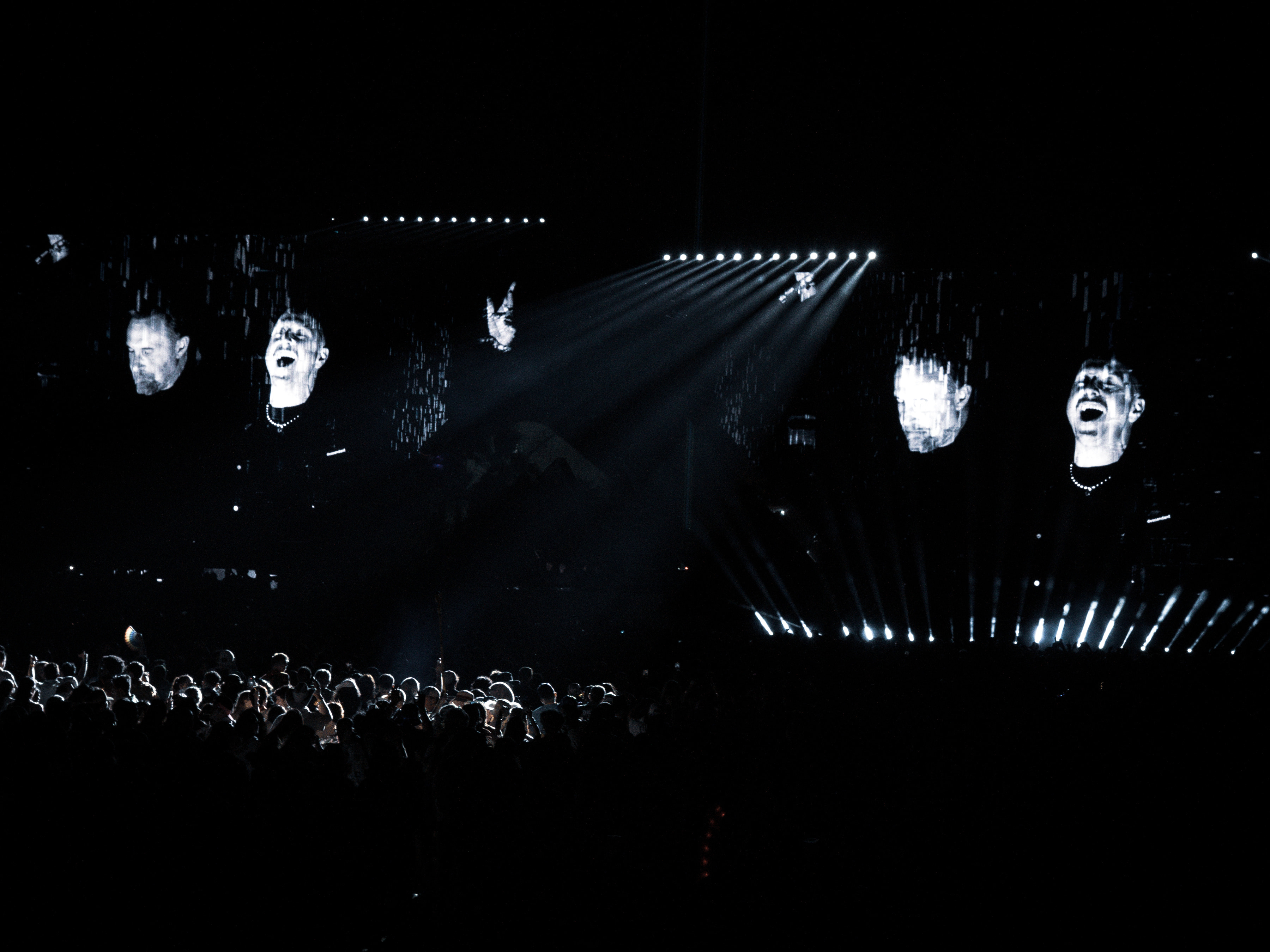 David Guetta Coachella 2026, lighting by Matthew Dean (10 of 10)