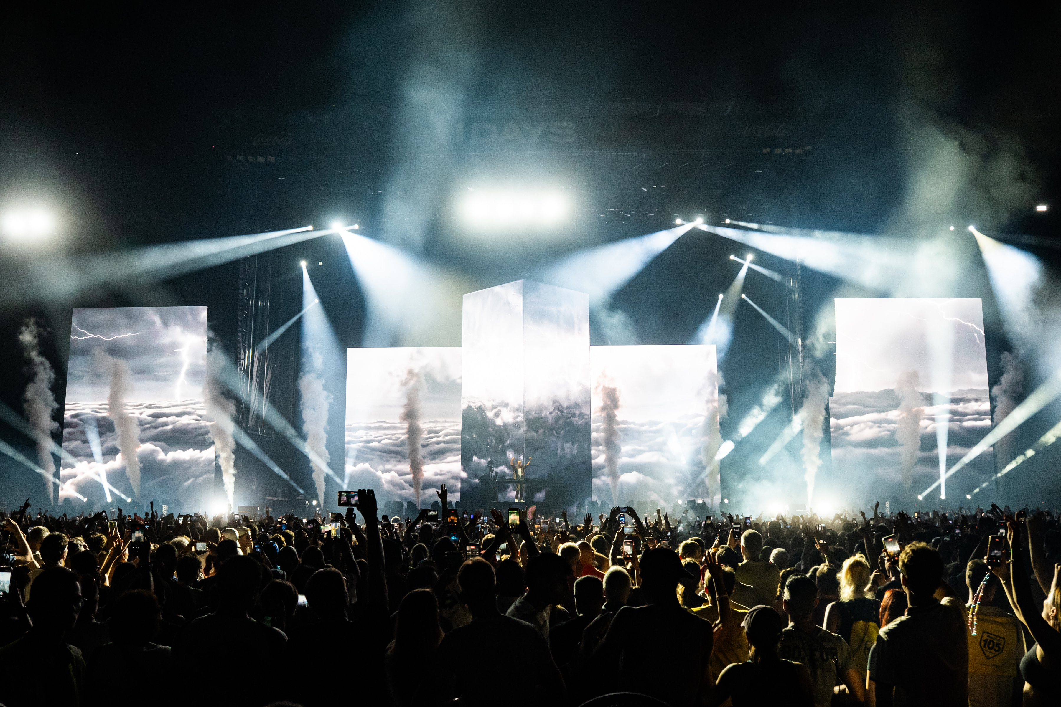 David Guetta Monolith Tour, lighting by Matthew Dean (13 of 22)