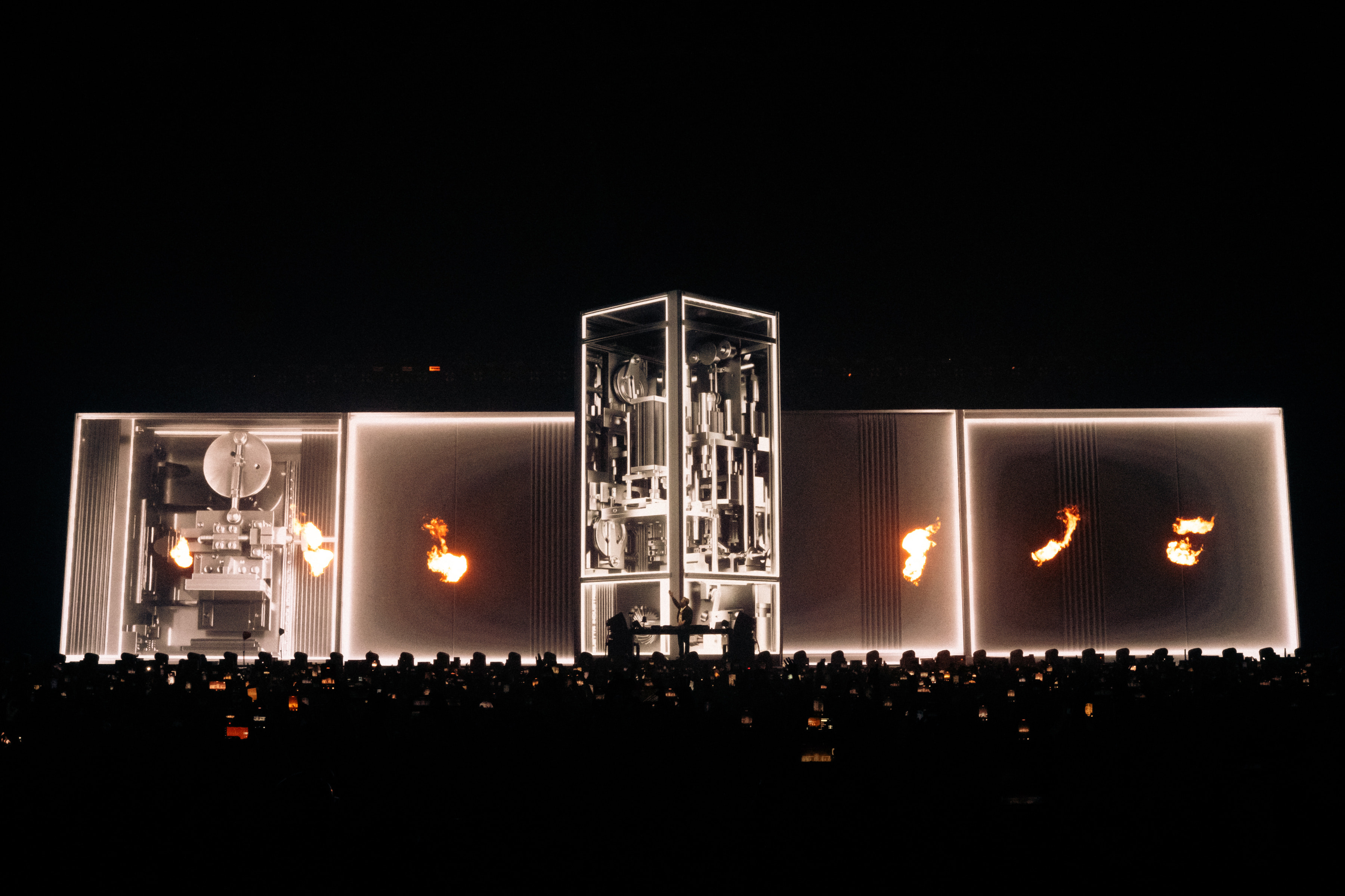 David Guetta Monolith Tour, lighting by Matthew Dean (16 of 22)