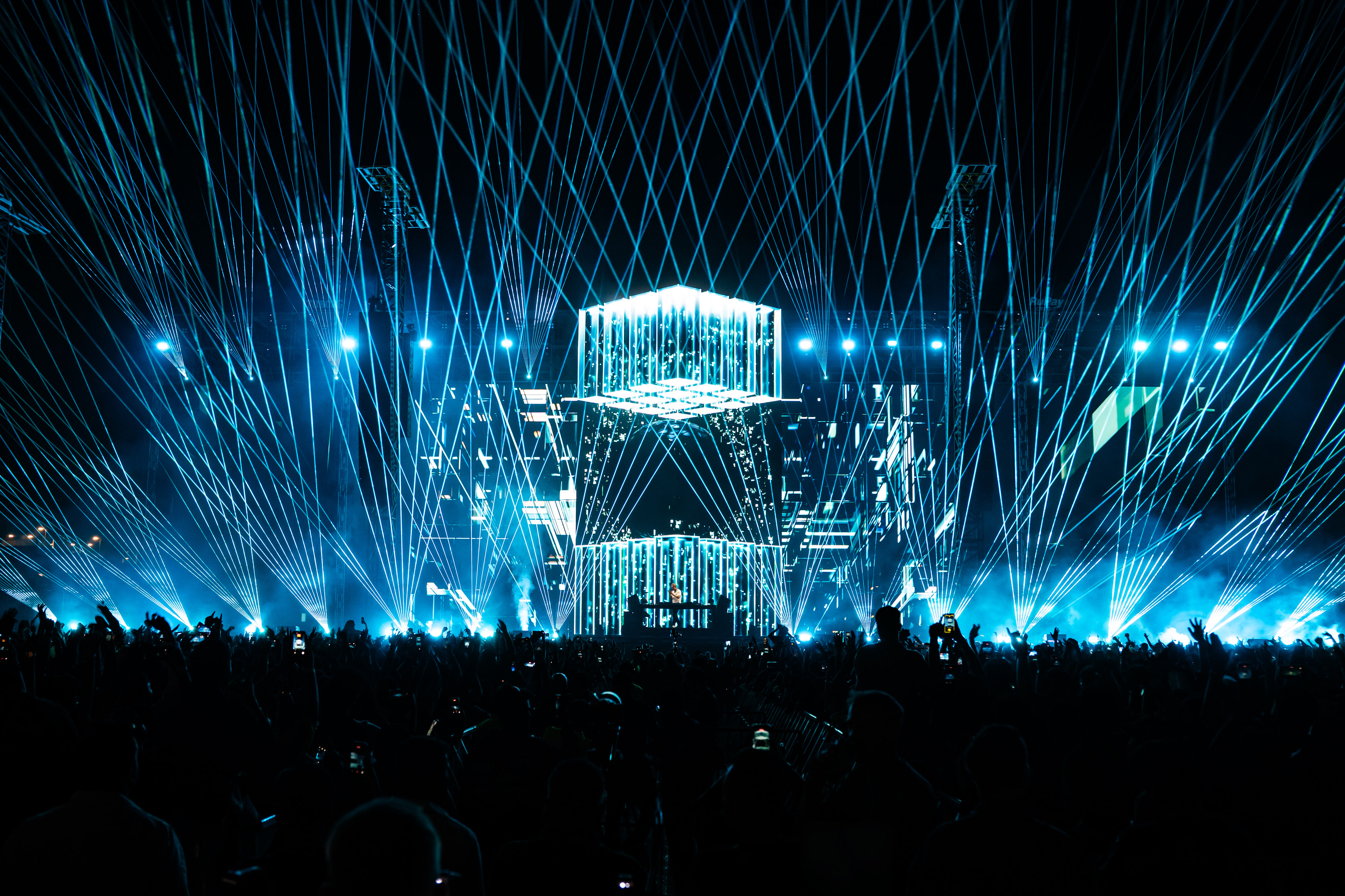 David Guetta Monolith Tour, lighting by Matthew Dean (19 of 22)
